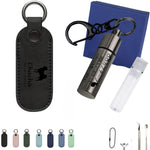 遺骨 キーホルダー 名入れ刻印入り 革カバー付き カスタム刻印可能 防水防塵 三重構造 ステンレス製 遺骨カプセル＆レザー保護ケースセット (7色) 手元供養 分骨入れ ペットメモリアルグッズ 遺毛 アクセサリー 完全防水型 高い密